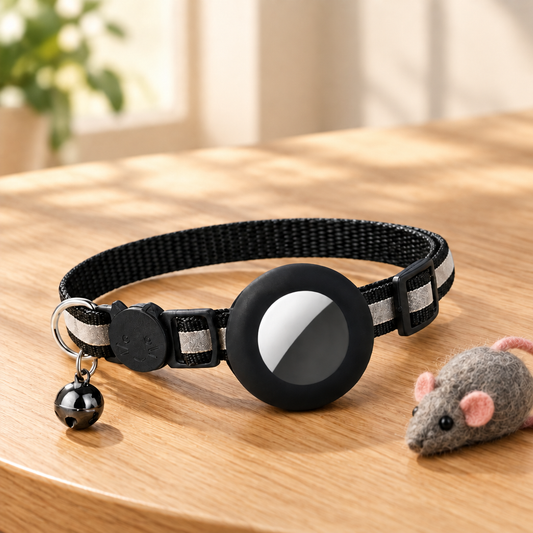 Breakaway cat collar with tracker holder