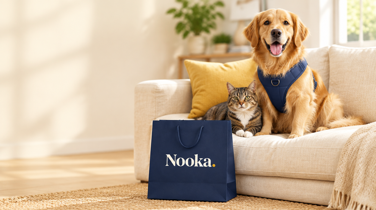 Nooka – happy dog and cat with Nooka branded bag